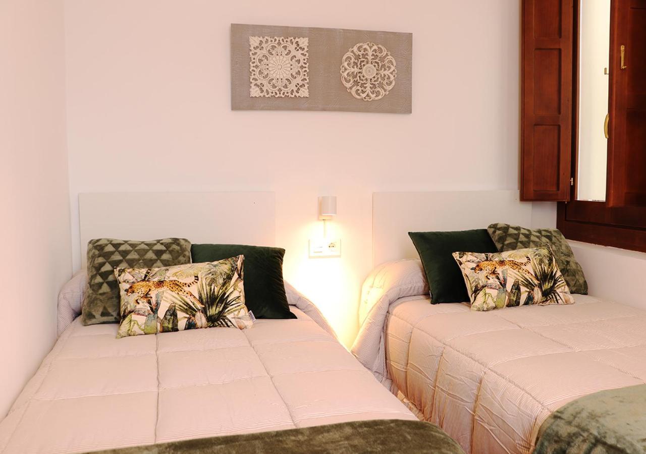 Deluxe Cathedral Apartment Granada Bagian luar foto